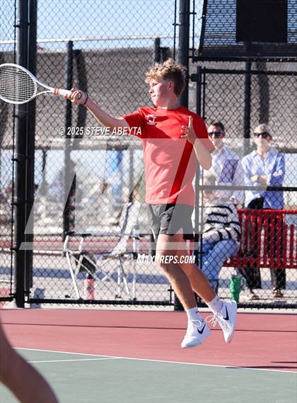 Thumbnail 1 in Fossil Ridge @ Regis Jesuit (CHSAA 5A Boys Dual Team Semifinals) photogallery.