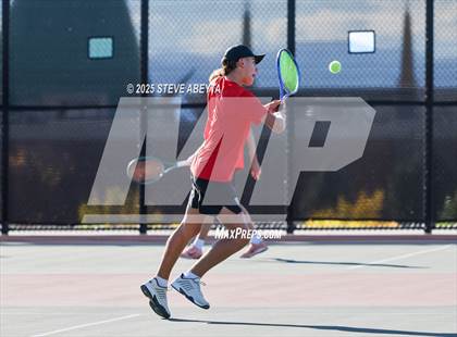 Thumbnail 3 in Fossil Ridge @ Regis Jesuit (CHSAA 5A Boys Dual Team Semifinals) photogallery.