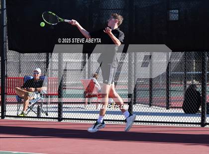 Thumbnail 1 in Fossil Ridge @ Regis Jesuit (CHSAA 5A Boys Dual Team Semifinals) photogallery.