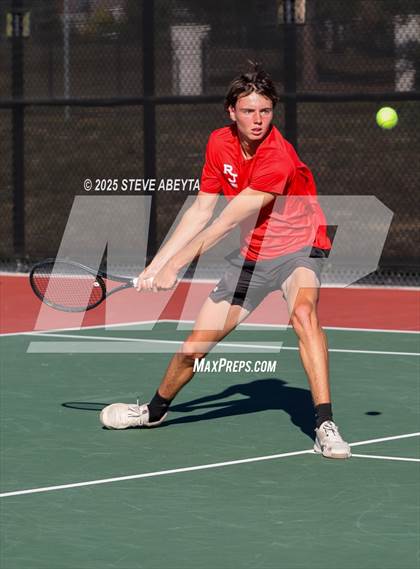 Thumbnail 1 in Fossil Ridge @ Regis Jesuit (CHSAA 5A Boys Dual Team Semifinals) photogallery.