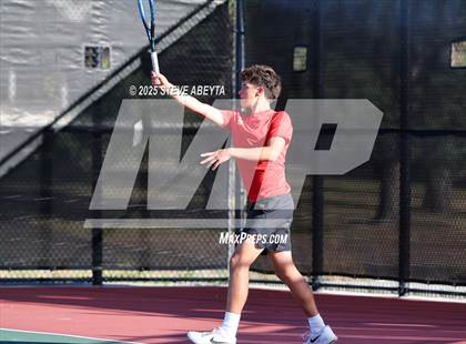 Thumbnail 3 in Fossil Ridge @ Regis Jesuit (CHSAA 5A Boys Dual Team Semifinals) photogallery.
