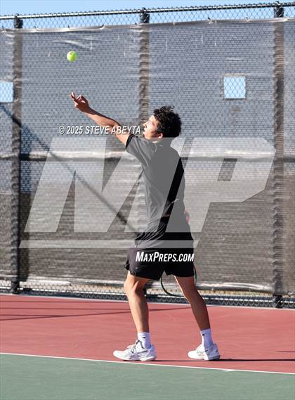Thumbnail 3 in Fossil Ridge @ Regis Jesuit (CHSAA 5A Boys Dual Team Semifinals) photogallery.