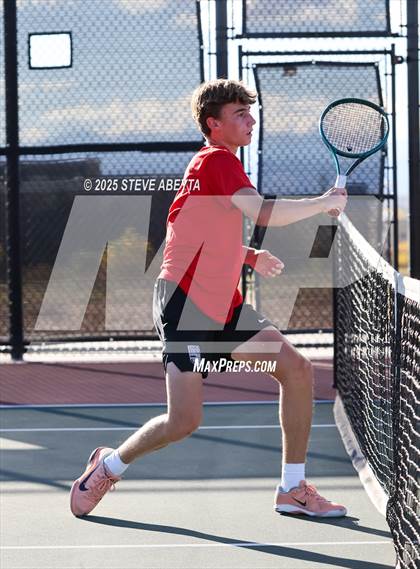 Thumbnail 3 in Fossil Ridge @ Regis Jesuit (CHSAA 5A Boys Dual Team Semifinals) photogallery.
