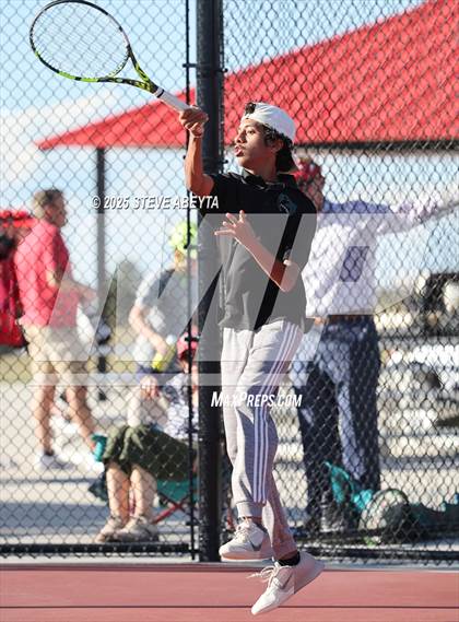 Thumbnail 1 in Fossil Ridge @ Regis Jesuit (CHSAA 5A Boys Dual Team Semifinals) photogallery.