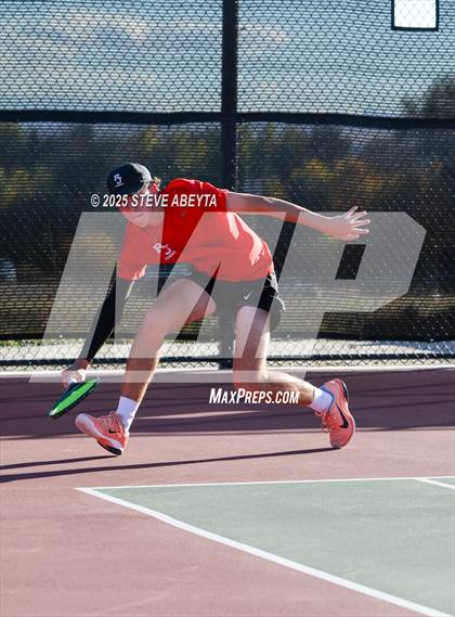 Thumbnail 1 in Fossil Ridge @ Regis Jesuit (CHSAA 5A Boys Dual Team Semifinals) photogallery.