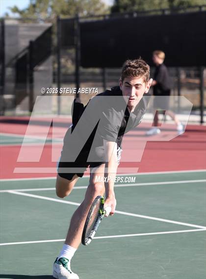 Thumbnail 1 in Fossil Ridge @ Regis Jesuit (CHSAA 5A Boys Dual Team Semifinals) photogallery.