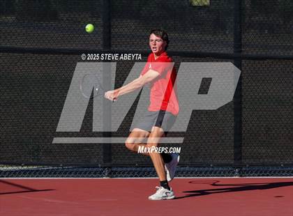 Thumbnail 1 in Fossil Ridge @ Regis Jesuit (CHSAA 5A Boys Dual Team Semifinals) photogallery.
