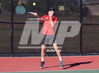 Thumbnail 1 in Fossil Ridge @ Regis Jesuit (CHSAA 5A Boys Dual Team Semifinals) photogallery.