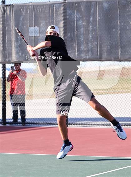 Thumbnail 1 in Fossil Ridge @ Regis Jesuit (CHSAA 5A Boys Dual Team Semifinals) photogallery.