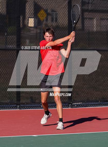 Thumbnail 1 in Fossil Ridge @ Regis Jesuit (CHSAA 5A Boys Dual Team Semifinals) photogallery.