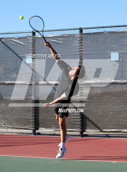 Thumbnail 3 in Fossil Ridge @ Regis Jesuit (CHSAA 5A Boys Dual Team Semifinals) photogallery.