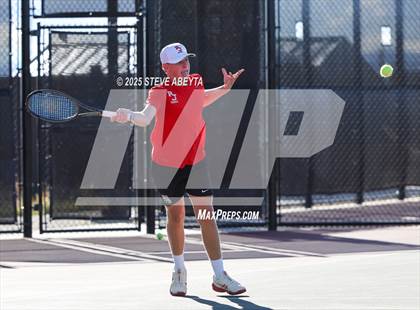 Thumbnail 2 in Fossil Ridge @ Regis Jesuit (CHSAA 5A Boys Dual Team Semifinals) photogallery.
