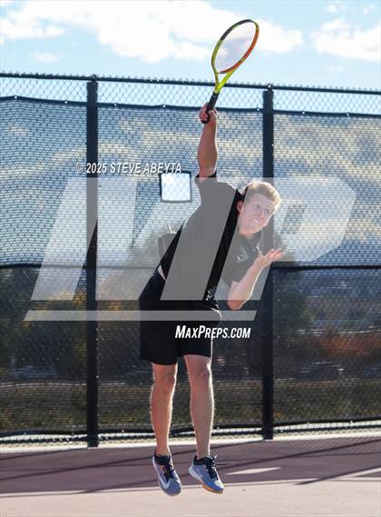 Thumbnail 2 in Fossil Ridge @ Regis Jesuit (CHSAA 5A Boys Dual Team Semifinals) photogallery.