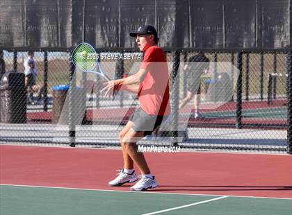 Thumbnail 3 in Fossil Ridge @ Regis Jesuit (CHSAA 5A Boys Dual Team Semifinals) photogallery.