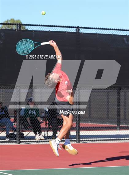 Thumbnail 3 in Fossil Ridge @ Regis Jesuit (CHSAA 5A Boys Dual Team Semifinals) photogallery.