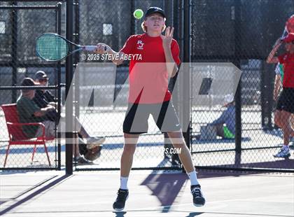 Thumbnail 1 in Fossil Ridge @ Regis Jesuit (CHSAA 5A Boys Dual Team Semifinals) photogallery.