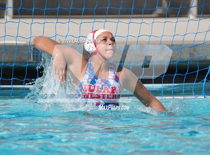 Thumbnail 3 in Aptos vs Tulare Western (Central Valley Showdown) photogallery.