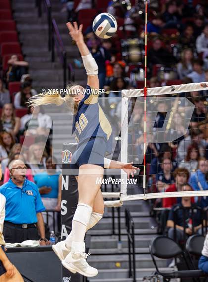 Thumbnail 1 in Elkhorn South vs Millard South (NSAA Class A Quarterfinal) photogallery.