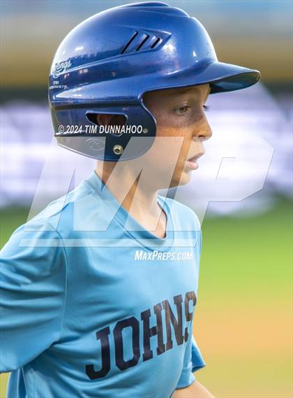 Thumbnail 2 in Tomball vs. Johnson (UIL 6A Baseball Semifinal) photogallery.