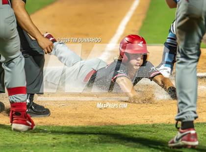 Thumbnail 3 in Tomball vs. Johnson (UIL 6A Baseball Semifinal) photogallery.