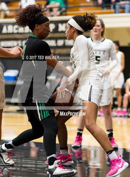 Thumbnail 2 in St. Mary's @ Archbishop Mitty (CIF NorCal Open Div. Semifinal) photogallery.