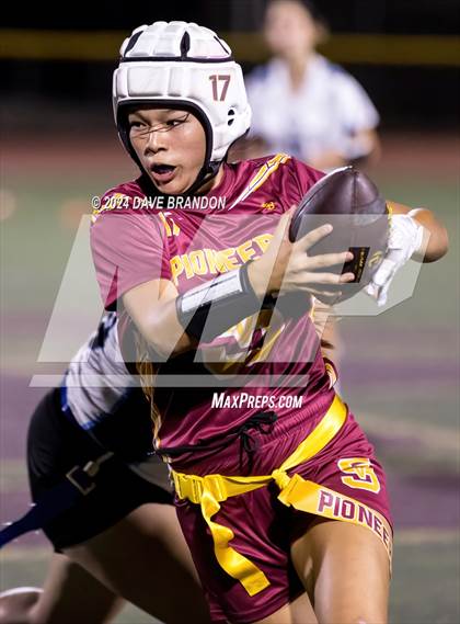 Thumbnail 3 in Buena @ Simi Valley photogallery.