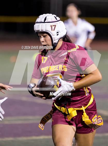 Thumbnail 1 in Buena @ Simi Valley photogallery.