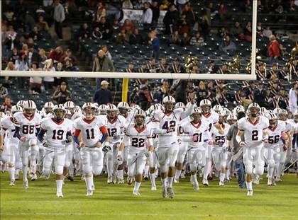 Thumbnail 1 in Tesoro vs Poly (CIF SS PAC-5 Championship) photogallery.