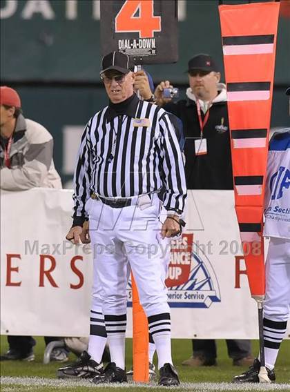 Thumbnail 3 in Tesoro vs Poly (CIF SS PAC-5 Championship) photogallery.