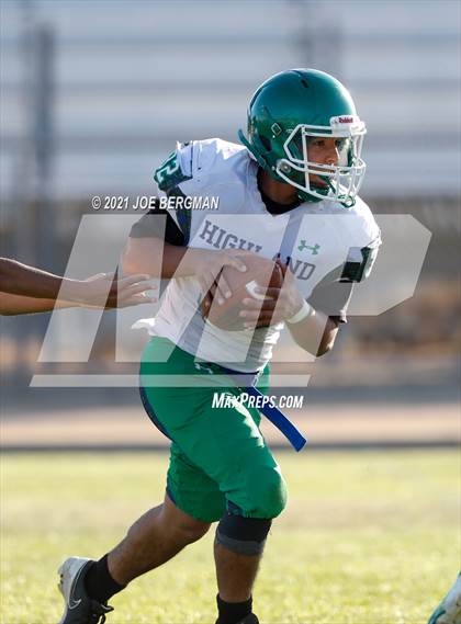 Thumbnail 1 in Highland @ East Bakersfield photogallery.