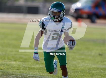 Thumbnail 2 in Highland @ East Bakersfield photogallery.