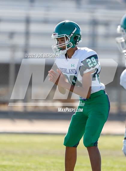 Thumbnail 3 in Highland @ East Bakersfield photogallery.