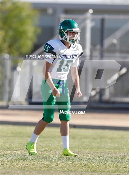 Thumbnail 1 in Highland @ East Bakersfield photogallery.