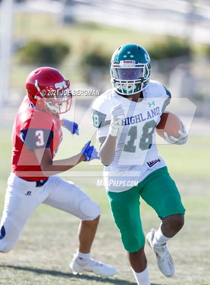 Thumbnail 2 in Highland @ East Bakersfield photogallery.