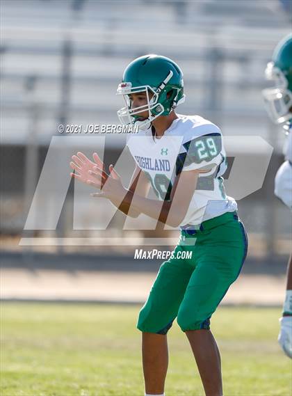 Thumbnail 1 in Highland @ East Bakersfield photogallery.