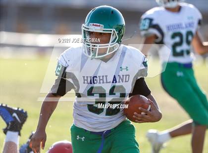 Thumbnail 1 in Highland @ East Bakersfield photogallery.