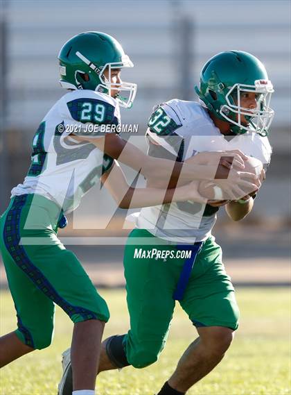 Thumbnail 3 in Highland @ East Bakersfield photogallery.