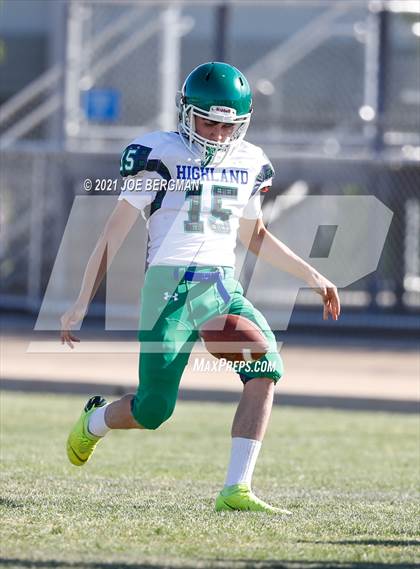 Thumbnail 3 in Highland @ East Bakersfield photogallery.