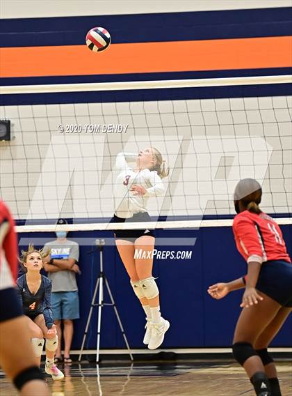 Thumbnail 1 in Cypress Springs @ Bridgeland (A Teams) photogallery.