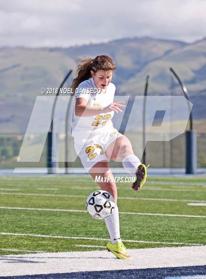 Thumbnail 1 in Terra Nova vs. Sacred Heart Cathedral Preparatory (CIF CCS D2 Final) photogallery.