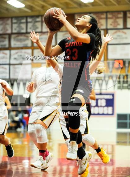 Thumbnail 3 in Clayton Valley Charter vs. Terra Nova (Lamorinda Classic) photogallery.