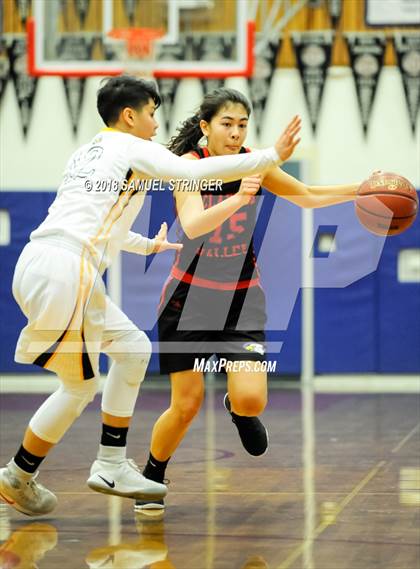Thumbnail 3 in Clayton Valley Charter vs. Terra Nova (Lamorinda Classic) photogallery.
