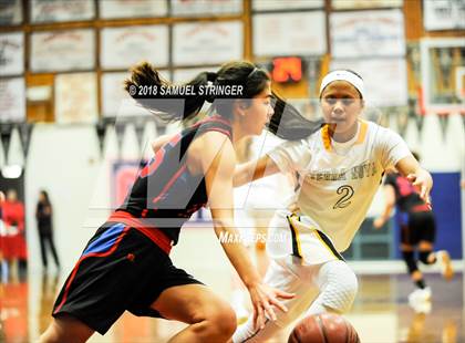 Thumbnail 2 in Clayton Valley Charter vs. Terra Nova (Lamorinda Classic) photogallery.