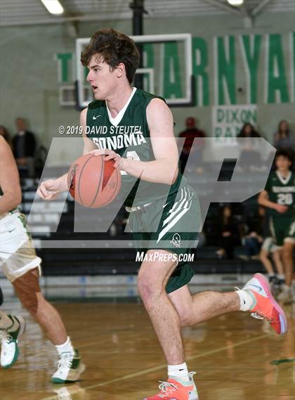 Thumbnail 2 in Sonoma Valley vs. Dixon (Ram Jam Winter Classic) photogallery.