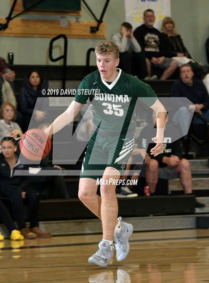Thumbnail 2 in Sonoma Valley vs. Dixon (Ram Jam Winter Classic) photogallery.