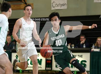 Thumbnail 3 in Sonoma Valley vs. Dixon (Ram Jam Winter Classic) photogallery.