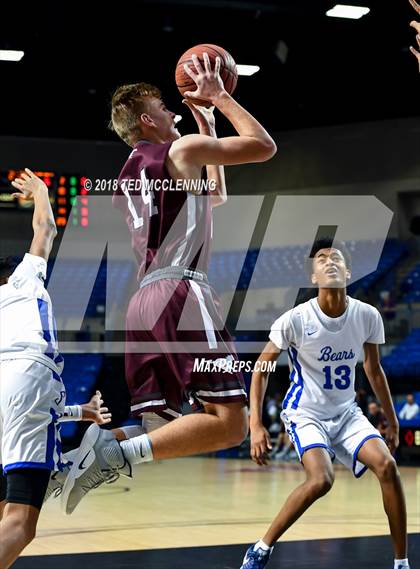 Thumbnail 3 in Perryville vs. Sylvan Hills photogallery.