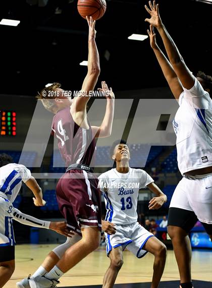 Thumbnail 1 in Perryville vs. Sylvan Hills photogallery.