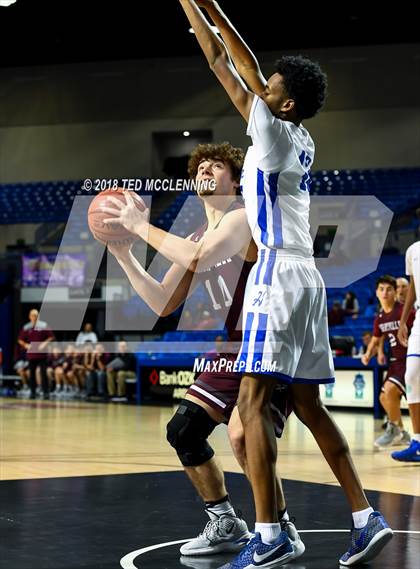 Thumbnail 3 in Perryville vs. Sylvan Hills photogallery.