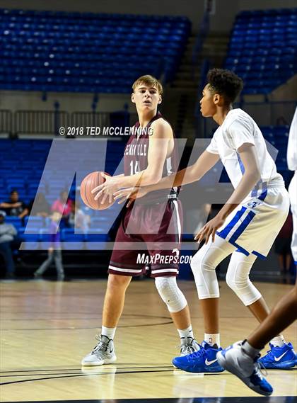 Thumbnail 1 in Perryville vs. Sylvan Hills photogallery.